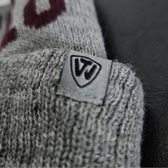 NWT Top Of The World Beanie Arizona State Sun Devils Gray Color Pom - Picture 4 of 5